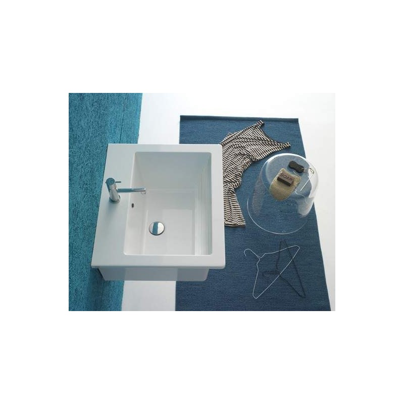 Le lavabo suspendu Lavabo en céramique avec lavabo haut et essoreuse 60.50 Globo Forty3 FO063BI