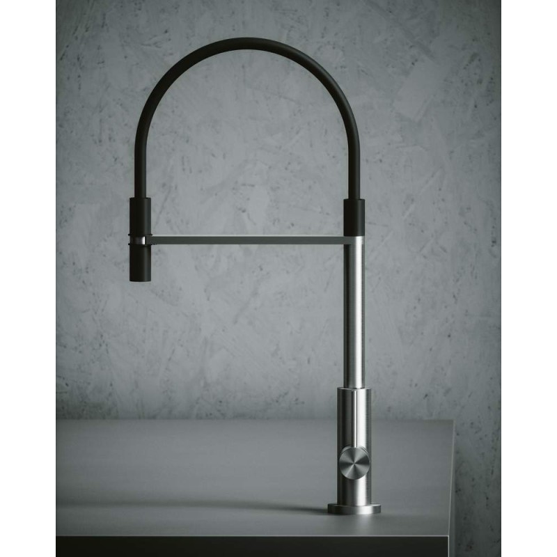 Robinets de cuisine avec ressort Mitigeur d'évier de cuisine avec flexible noir et douche magnétique Quadro srl 604AS