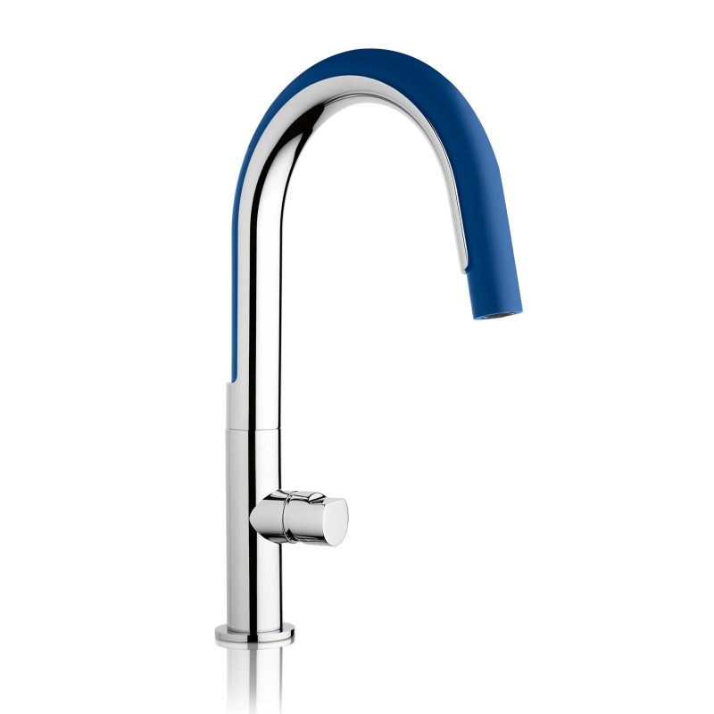 Kitchen taps with shower head Single lever kitchen sink mixer with blue silicone hand shower Mamoli Cook 740800000B01