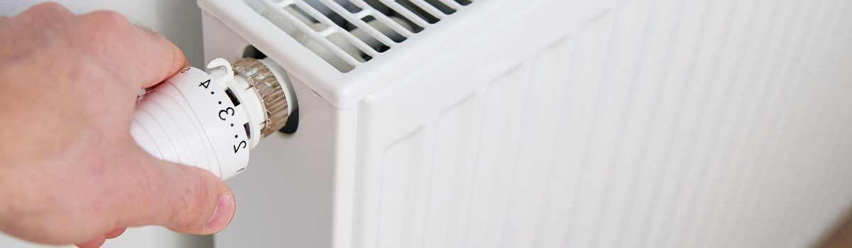 https://www.rubinetteriashop.com/img/leoblog/b/1/325/lg-b-sostituire-valvola-termostatica.jpg