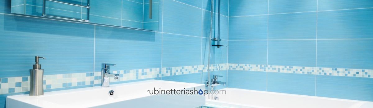 Come arredare un bagno piccolo e quadrato con gusto